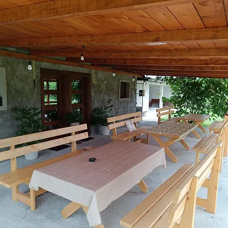 Guest house Balabani Local Golubovci
